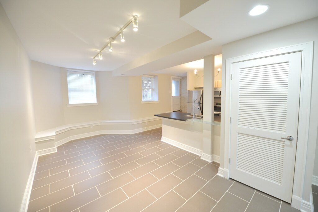 Melrose Apartments 2