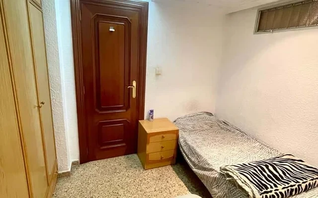 Calle Campoamor 40 0