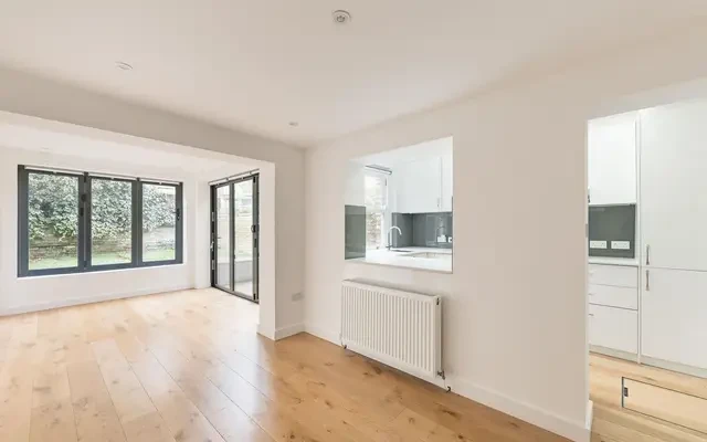 Ashmore Road, London, W9. W9 3DG 0