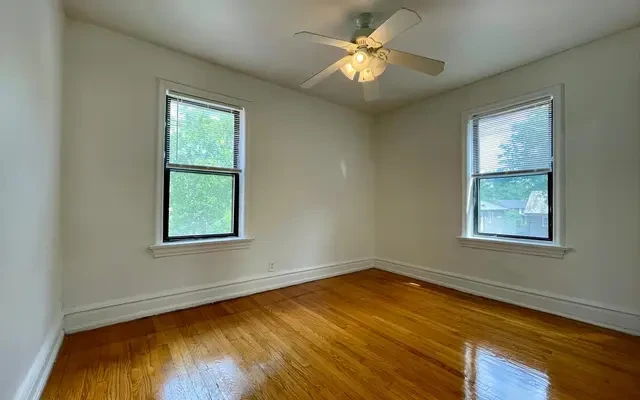 Wonderful 2 Bed 2 Bath in DeMun Near Forest Park & Wash U 3