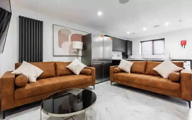 8 Rudgard Lane 1