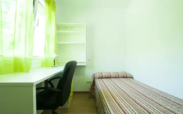 house near Calle Ebro 1