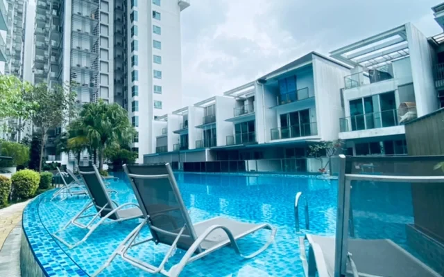 Eight Riversuites - NI 3