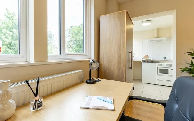 LH-Brooke Hall - London student accommodation