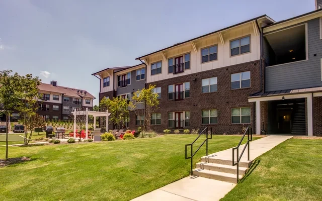 Campus West at Tryon 1