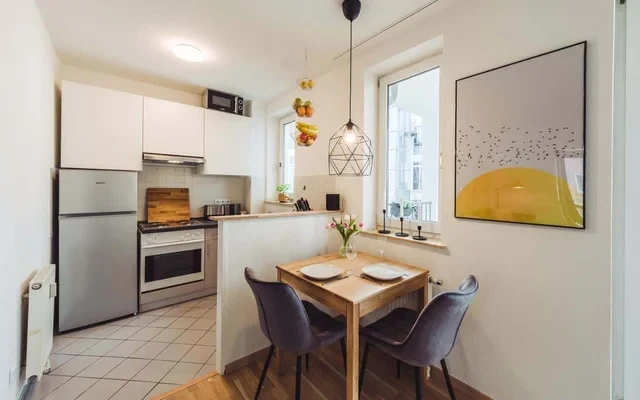 Perfect 3-room apartment at Torstr. with balcony, Berlin 4