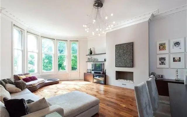 Frognal Gardens, Hampstead, London, NW3 6UX 0