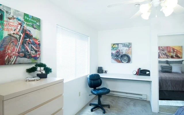 1005 W. Stoughton 3
