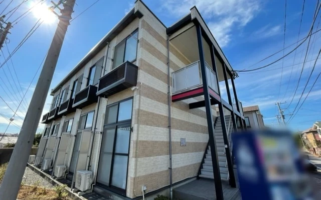 レオパレス久良岐ヶ丘 0