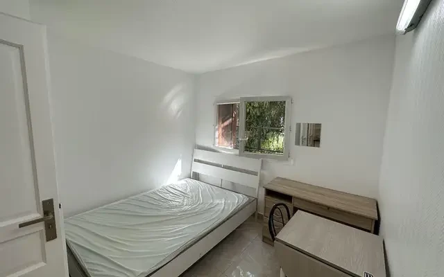 Villejuif 94e·16m²·F1·Maison·With furniture 0