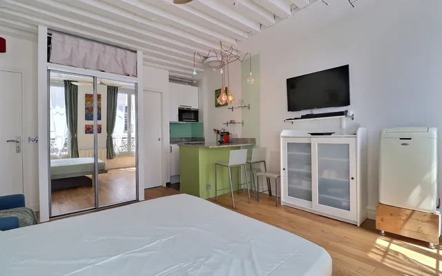 Rental Furnished Studio Apartment - 25m² - Chatelet - Les Halles - Paris 4