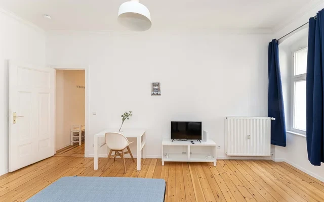 Studio Apartment 4