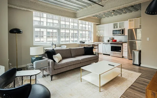 63 E Lake - Chicago student accommodation
