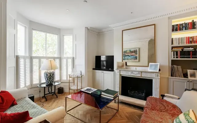 Musgrave Crescent, London, SW6 4PT 2