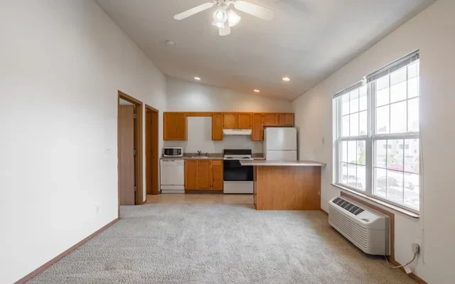 Twin Oaks 4