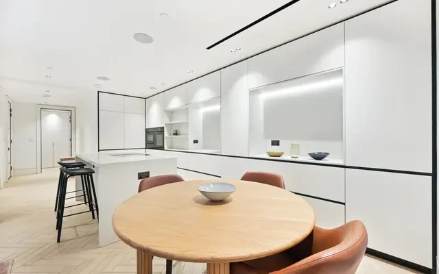 Park Crescent, Marylebone, W1B 0