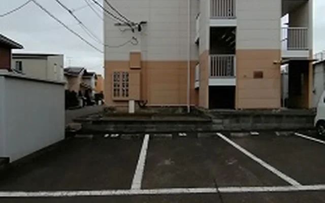 レオパレスアベニュー 3