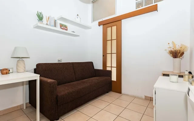 Appartamento in Via Caccialepori, Milano 1
