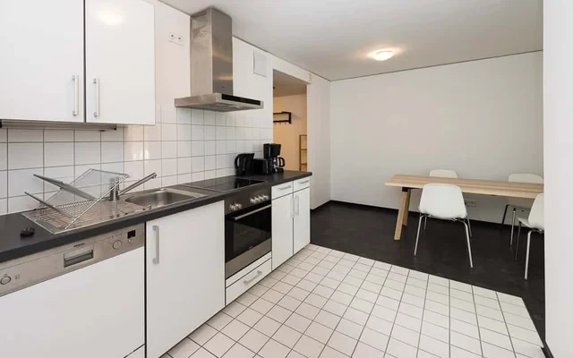 Weserstrasse 40DE-04-017M 2