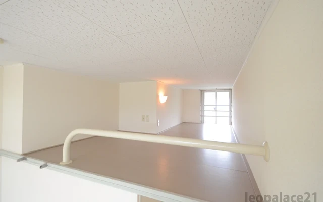 レオパレス春日 1