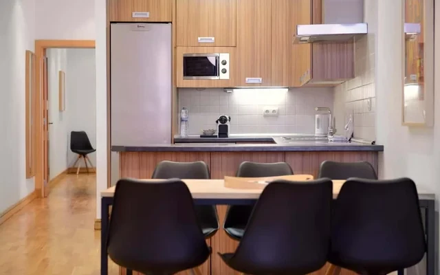 San Mateo Trendy Balcony 4