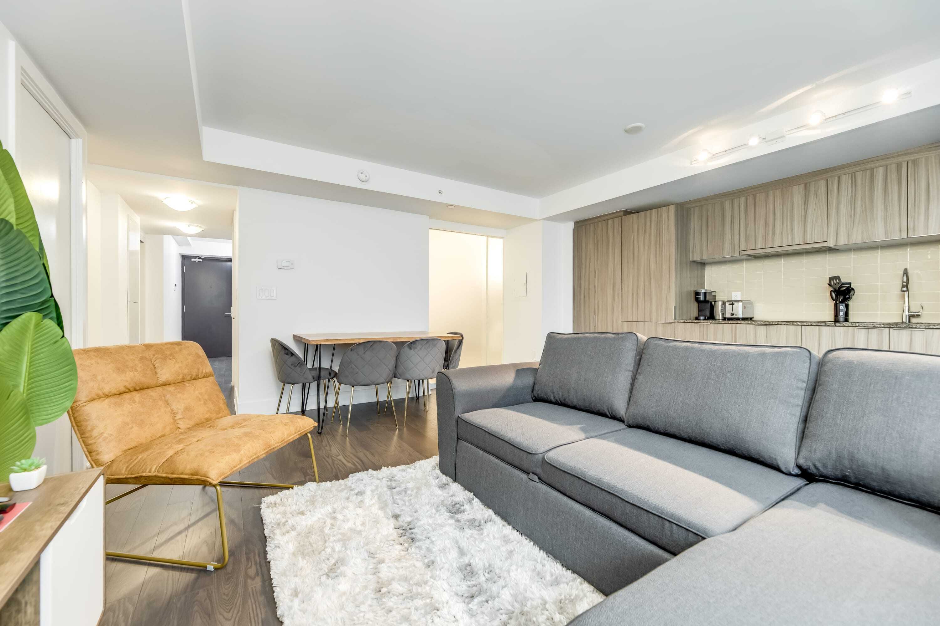 955 bay st. 2