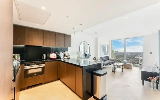 Landmark Pinnacle, Marsh Wall, London, E14 9TB 1