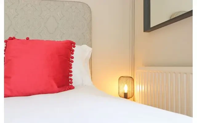 Oakfield Place, BS8 2BJ 3