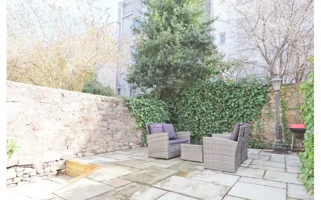 Oakfield Place, BS8 2BJ 0
