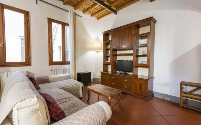 Classic Florence Apartment A 2