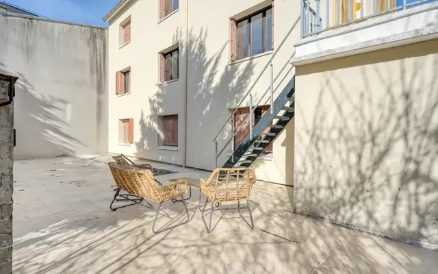 studio near Rue du Petit Bois 4