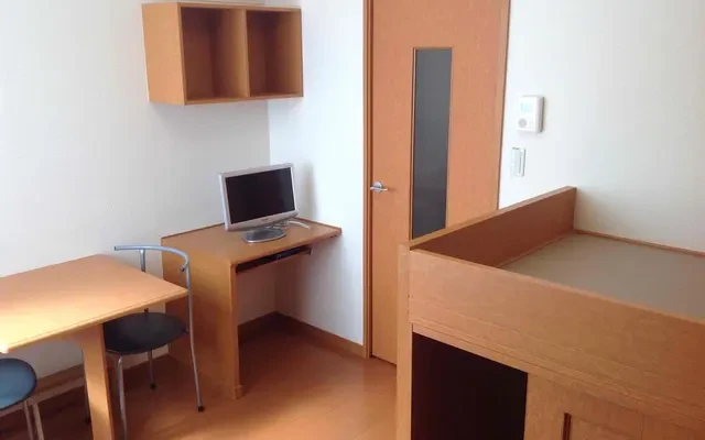レオパレスメゾン藍 - 榛原郡吉田町の学生向け宿泊施設 - 104号房间(带独立厨房)