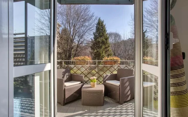 Delightful 1-bed flat w/ balcony 1