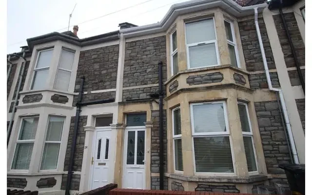 Ashton Gate Road, Southville, Bristol, BS3, UK 3