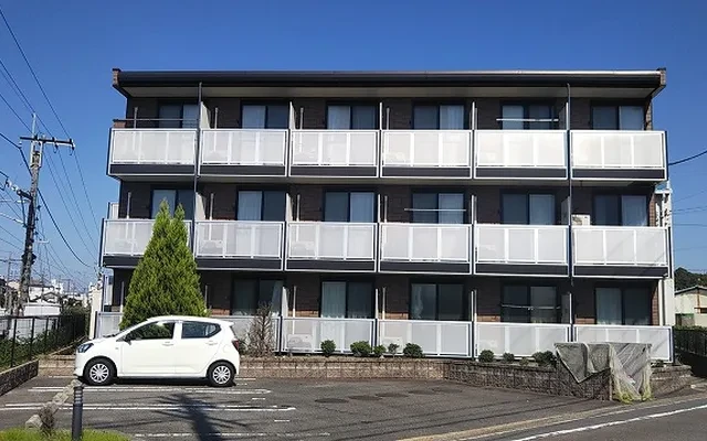 レオパレス弥生町 0