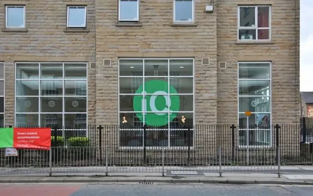iQ Little Aspley House 2