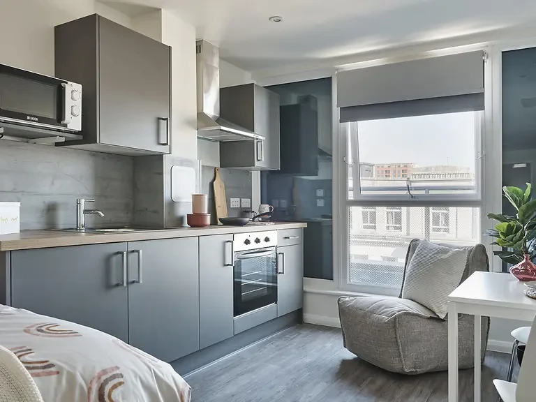 Premium Studio - Floors 1 & 2