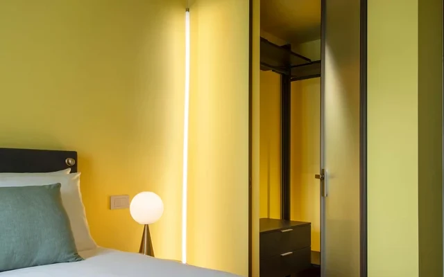 Via Manzoni 25 - Design Suite 42 3