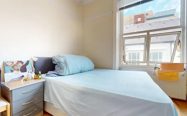 Cheniston Gardens, Kensington 1