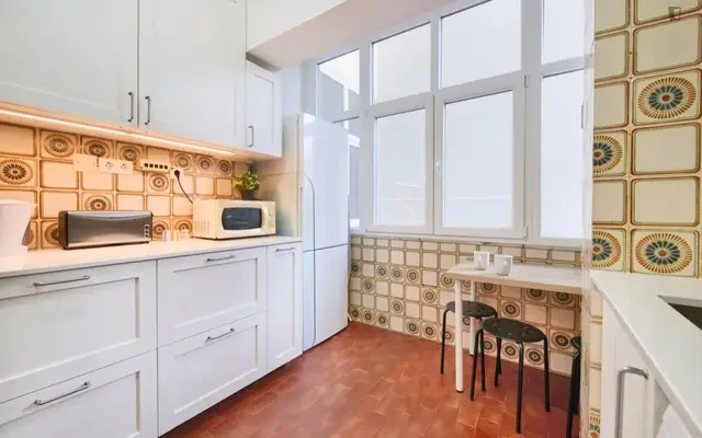 Beautiful double bedroom close to Arroios metro station - 리스본 학생 숙소 - Double bedroom