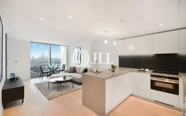 Landmark Pinnacle, London E14 0
