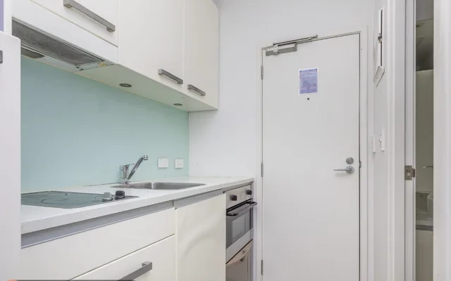 6 Lorne Street 2
