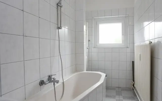 Cosy double bedroom in a 4-bedroom flat, close to the U Otisstr. (Berlin) metro station 4