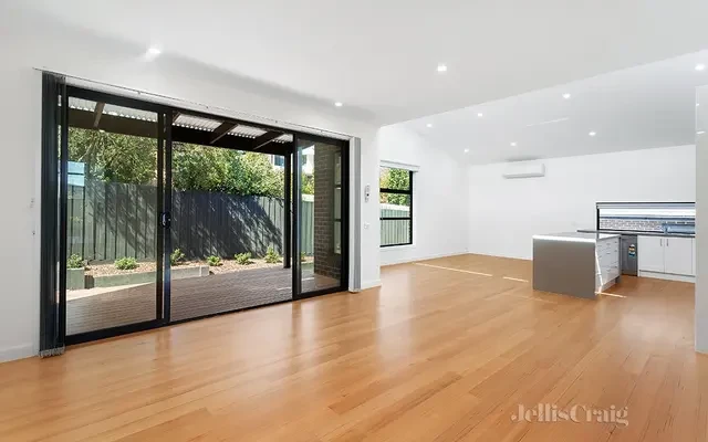 1/24 Banyule Rd, Rosanna 3
