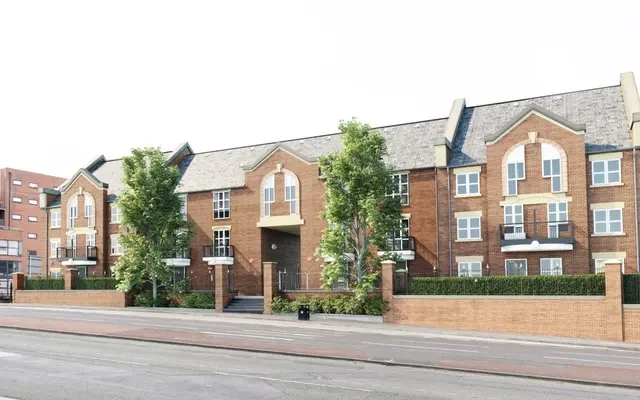 Piccadilly Village 0