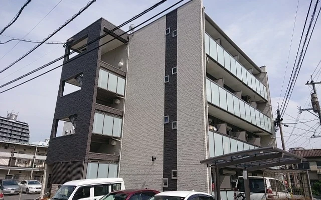 ラルーチェ　美野島 0