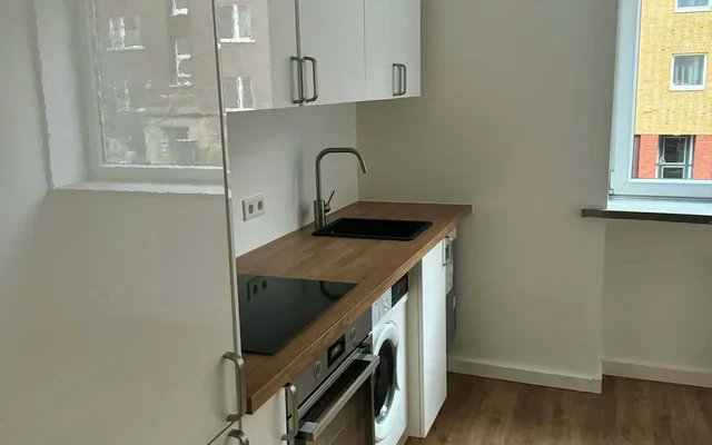 Rossstrasse Dusseldorf 40476 Germany 3