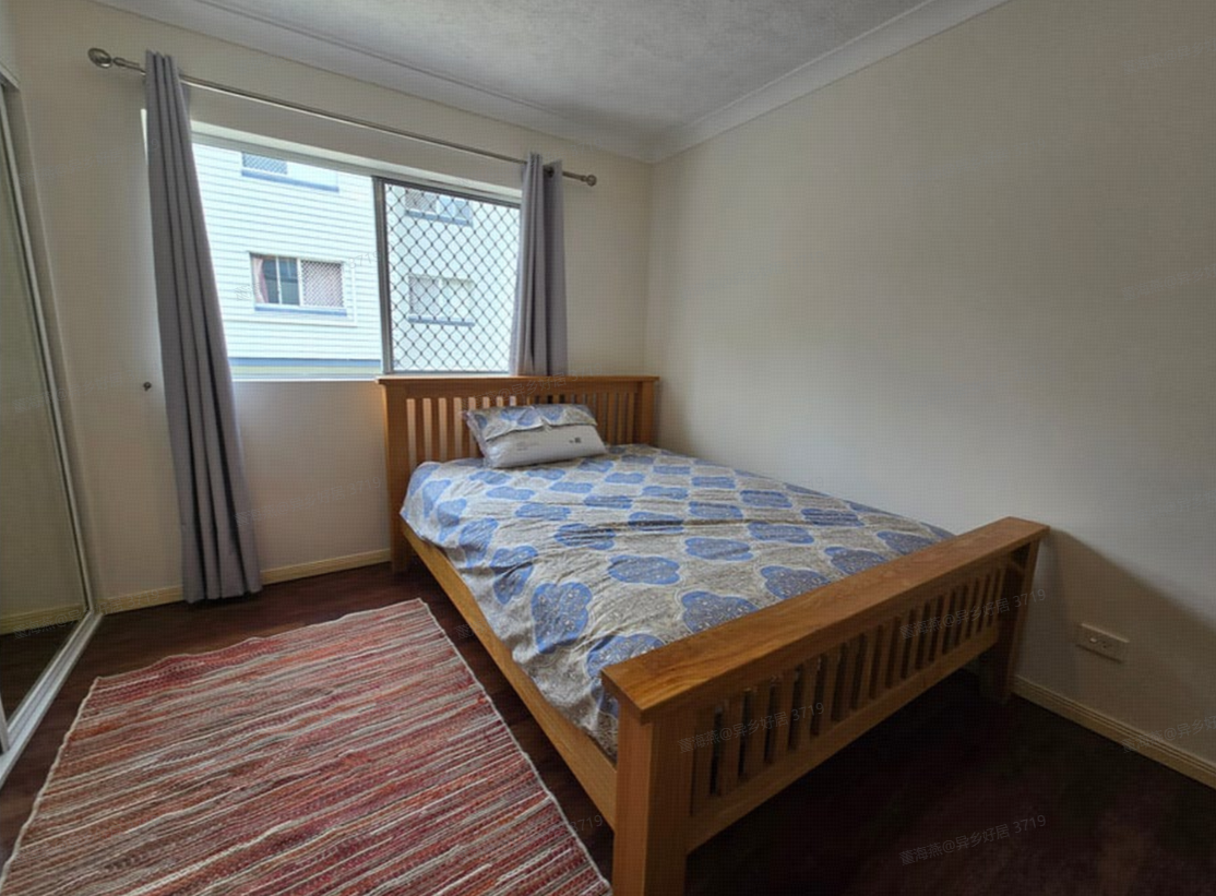 2 bed 2 bath