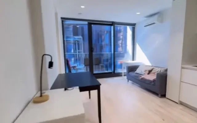 135 A'Beckett Street 2