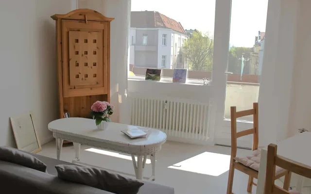 Malu - helles, friedliches Single-Apartment mit Balkon 0